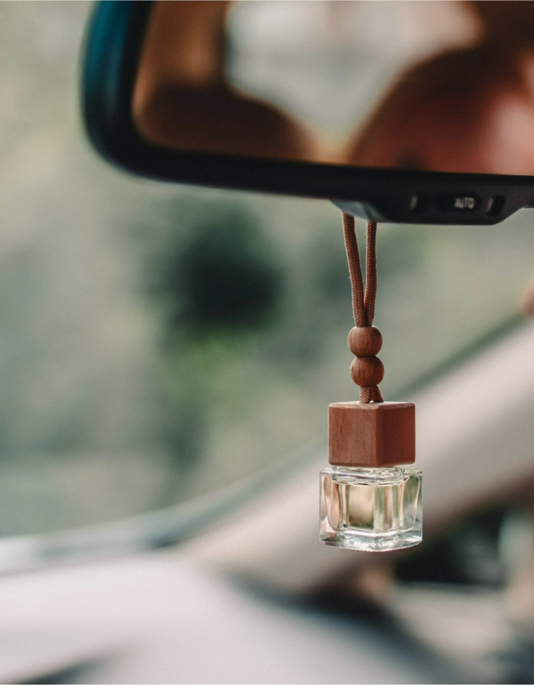Zapach perfum do samochodu – dyskretne i eleganckie aromaty